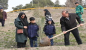 گزارش تصویری/ مراسم درختکاری خانوادگی در سومین روز از هفته منابع طبیعی؛ روز خانواده و همیار طبیعت