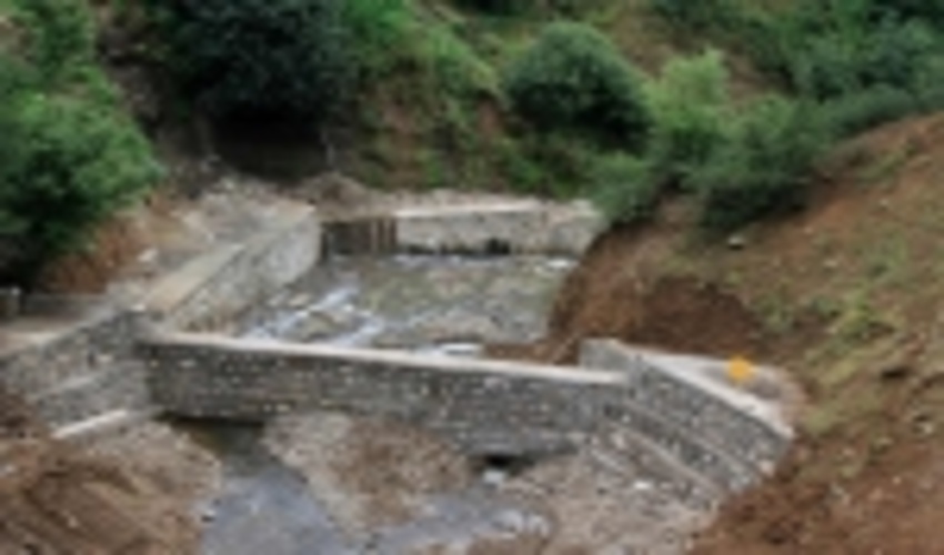 افتتاح پروژه آبخيزداري در هفته دولت