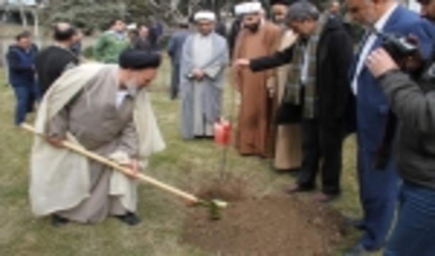 همزمان با هفته منابع طبیعی و روز درختکاری؛ آیین درختکاری در سازمان مرکزی دانشگاه پیام نور برگزار شد