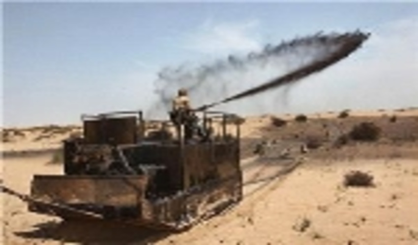 شروع بکار عملیات مالچ پاشی در شهرستان سیریک