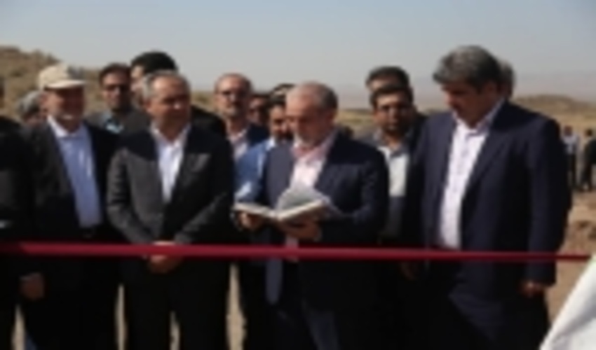 با حضور رییس سازمان جنگل‌ها 15 سازه آبخیزداری در قم افتتاح شد