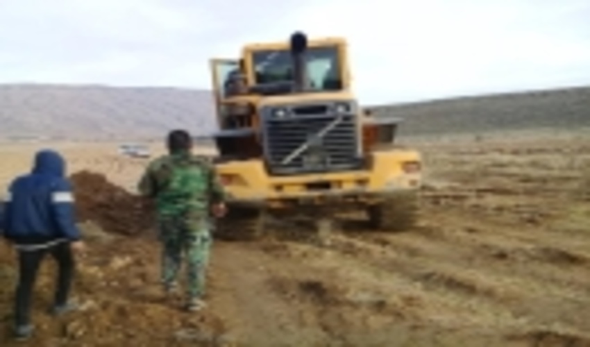 توقیف دو دستگاه لودر در اراضی ملی شهرستان فیروزآباد