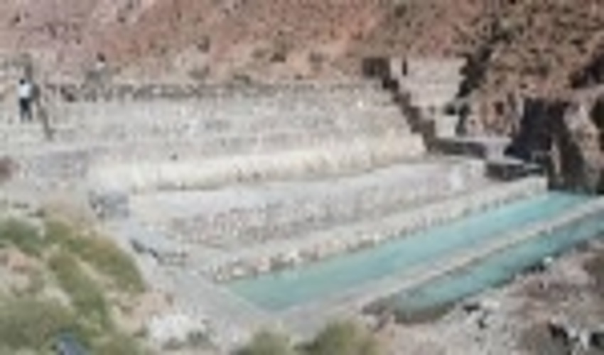 احیای سه منبع آبی درمیان با سازه های آبخیزداری