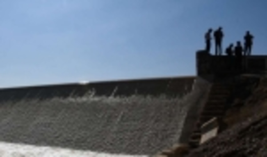 سیل‌بندهای فهرج در بارندگی‌های اخیر آبگیری شد