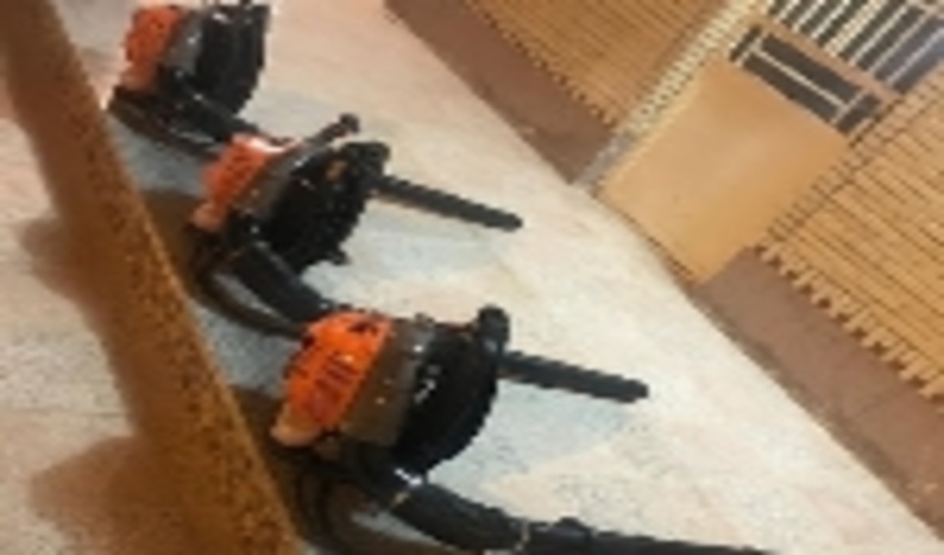 خیّرین لارستانی با خرید ۳ دستگاه دمنده اطفاء حریق دِین خود به طبیعت را ادا کردند.