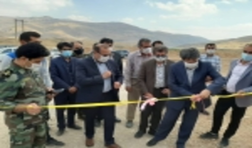 کلنگ‌زنی پروژه پخش سیلاب در حوزه آبخیز شهرستان خانمیرزای چهارمحال و بختیاری 