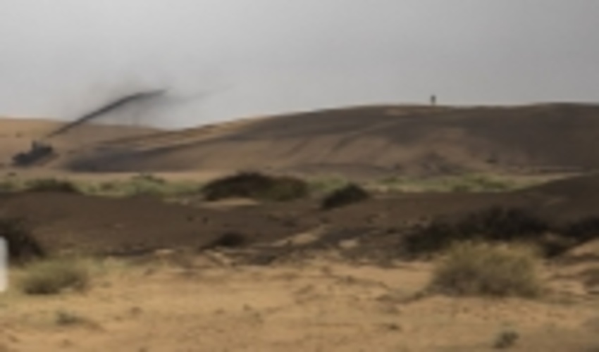 900 هکتار کانون فرسایش بادی در شرق استان کرمان مالچ پاشی می‌شود