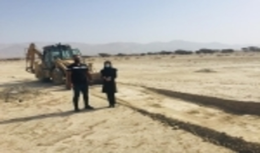 هرمزگان/پیشرفت 50 درصدی پروژه نهالکاری با مدیریت رواناب در منطقه کنخ بندر لنگه