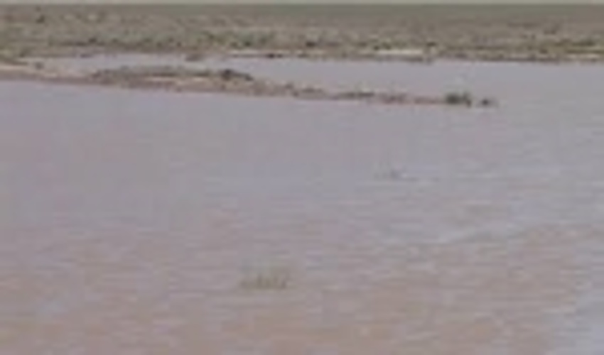 اصفهان/هدیه بارش های بهار به سدهای خاکیِ اردستان 