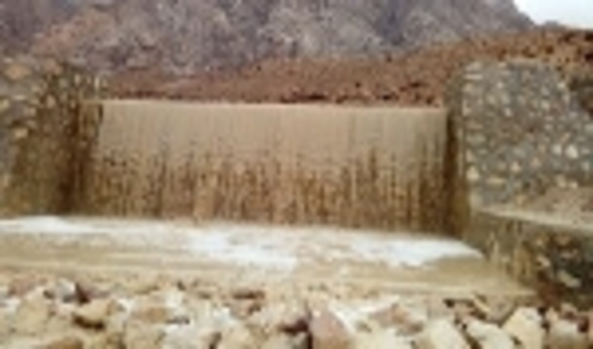 کنترل 200 هزار متر مکعب رواناب در سازه های آبخیزداری  لانو 