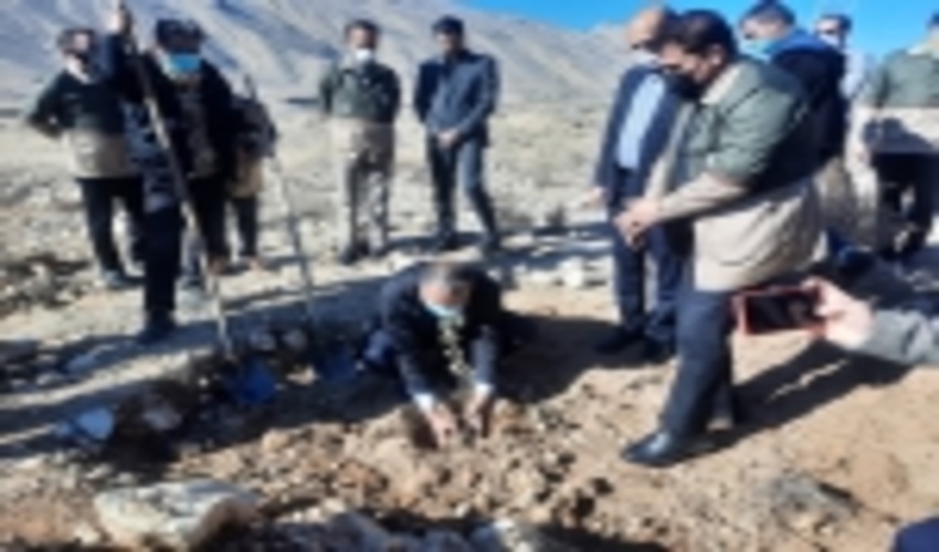  فارس/آغاز عملیات کلنگ زنی طرح جنگل کاری منطقه چاتیز بخش مرکزی شهرستان جهرم