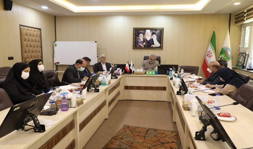 جلسه بررسی برنامه عملیاتی مبارزه با آفات جنگل‌های زاگرس برگزار شد