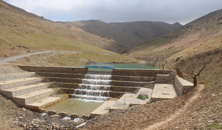 بهره برداری از ۱۸ طرح آبخیزداری در استان مرکزی آغاز شد