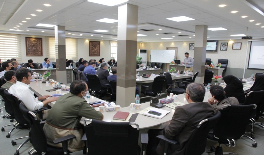 برگزاری کارگاه آموزشی استراتژی ارتباطات در شهر کرد 