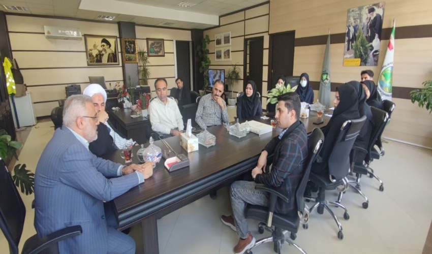 گزارش تصویری / دیدار صمیمانه رئیس سازمان منابع طبیعی کشور با کارکنان اداره منابع طبیعی استان ایلام