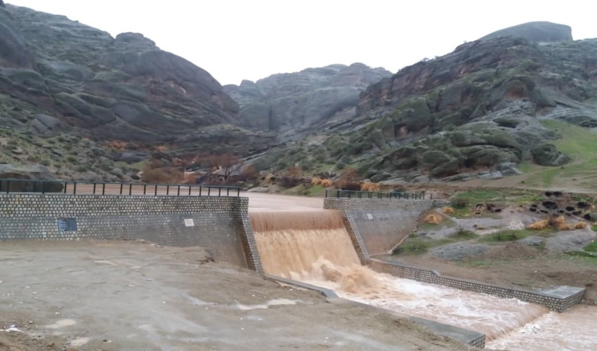 رفع خطر ۷۵ نقطه از فرونشست دشت های ممنوعه با اجرای عملیات آبخیزداری در استان لرستان