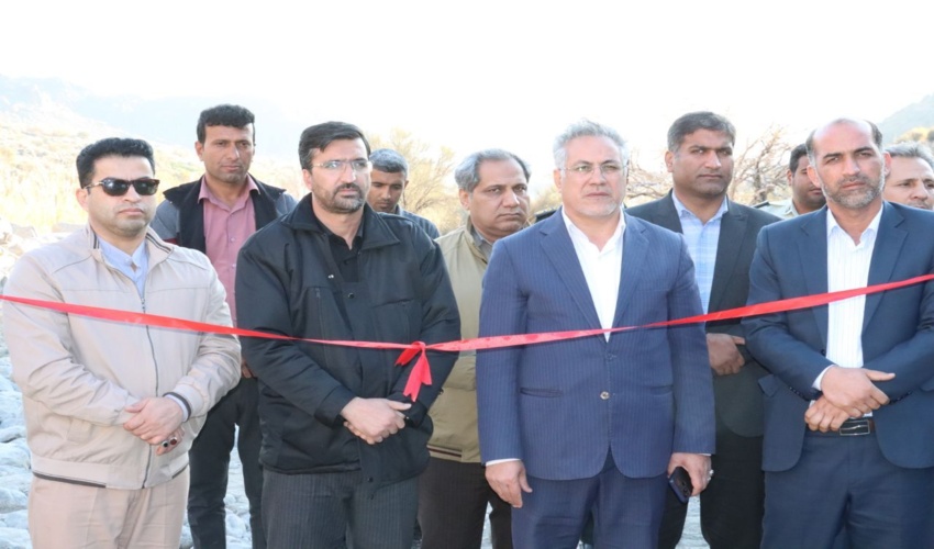 جنوب کرمان/ بهره برداری از پروژه آبخیزداری حوزه آبخیز بارده عنبرآباد 