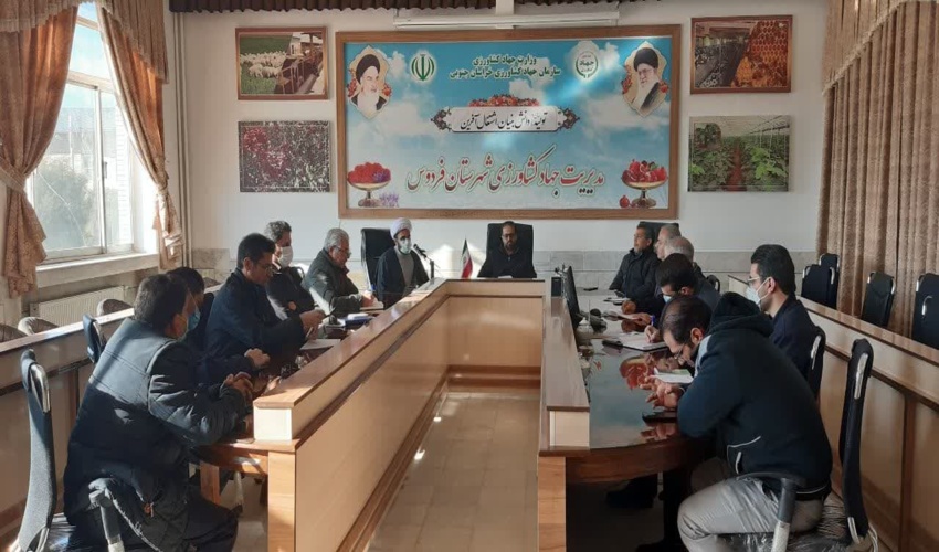 قزوین/ تقدیر امام جمعه قزوین از جنگلبان نمونه کشوری  