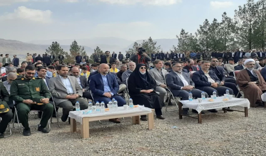 لرستان/ باید به سمت الگوی مدیریت مشارکتی در منابع طبیعی پیش برویم