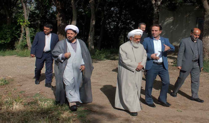 زنجان/درختکاری مربوط به همه مردم و امانتی در دست ما برای نسل های بعد است