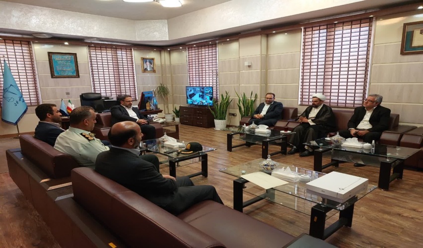 البرز/دیدار مدیرکل منابع طبیعی و آبخیزداری با رئیس کل دادکستری استان البرز