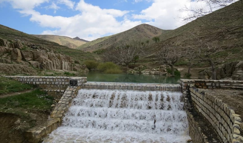 کنترل نود و پنج میلیون متر مکعب روان آب توسط طرح های آبخیزداری در استان مرکزی