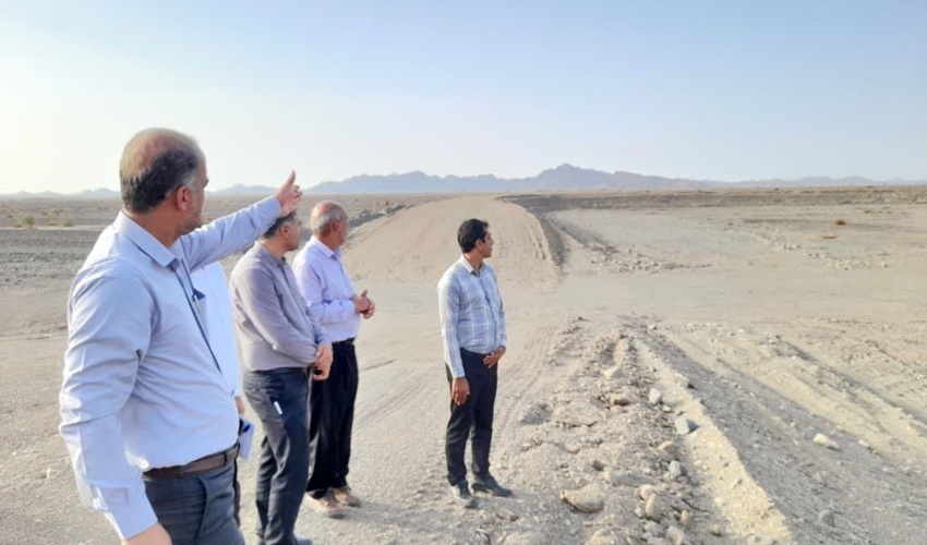 جنوب کرمان / اجرای پروژه های پخش سیلاب با هدف کنترل سیلاب و تغذیه سفره‌های آب زیرزمینی