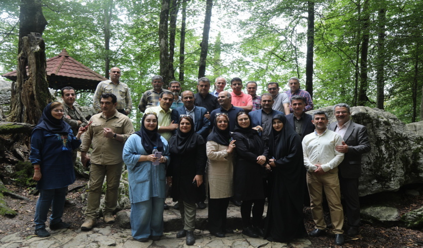 گزارش تصویری/بازدید خبرنگاران از جنگل ها و نهالستان های هیرکانی 