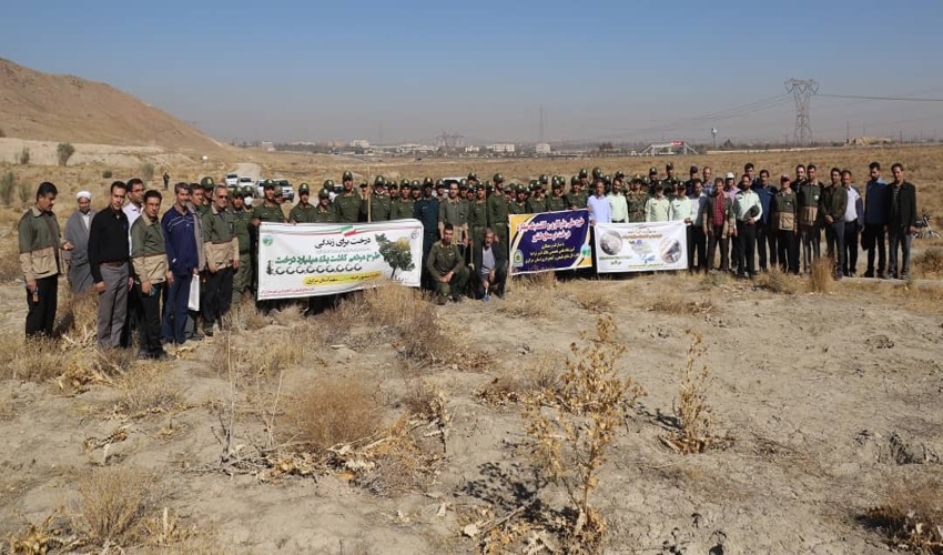مرکزی/ برگزاری مرحله دوم پویش بذرکاری در آموزشگاه علمی تخصصی مالک اشتر اراک 
