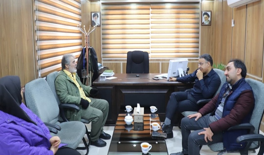 نشست مدیر کل منابع طبیعی استان مرکزی با محمود مقامی بازیگر سینما و تلویزیون