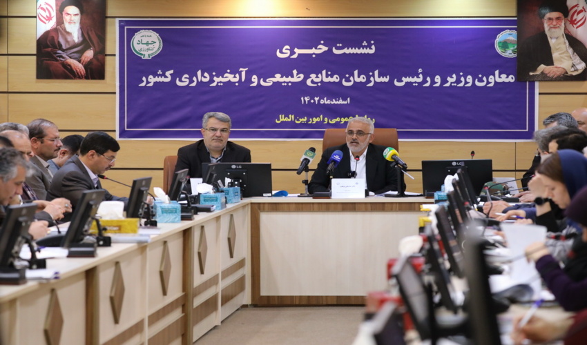  کاشت ۱۱۵ میلیون اصله نهال تاکنون/ ۳۴۰ هزار هکتار آبخیزداری در کشور امسال انجام شد