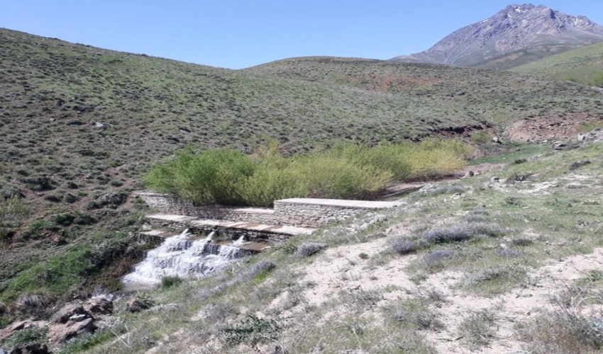 همدان/ وجود 1351 سازه کوچک و بزرگ آبخیزداری در بهار