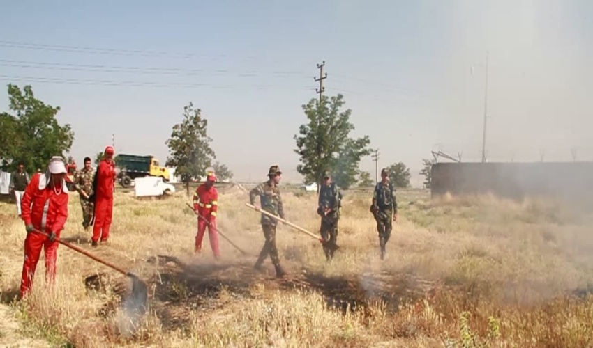 همدان/  100 هکتار از مراتع اسدآباد درگیر حریق شد