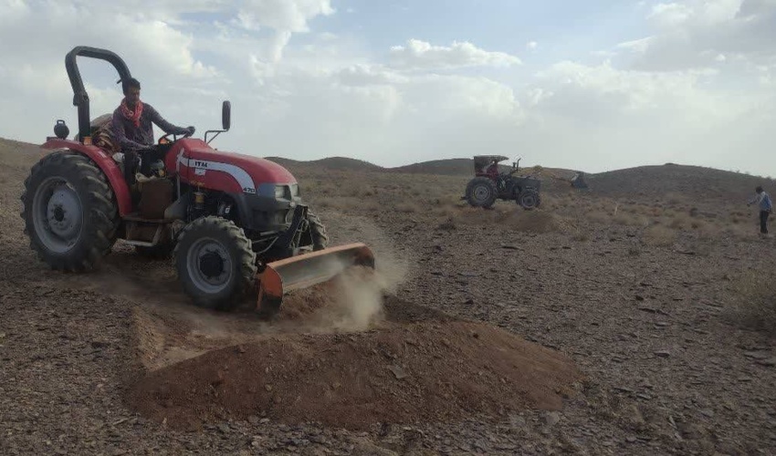 اجرای 400 هکتار عملیات مقابله با بیابانزایی در طرح ترسیب کربن در خراسان جنوبی