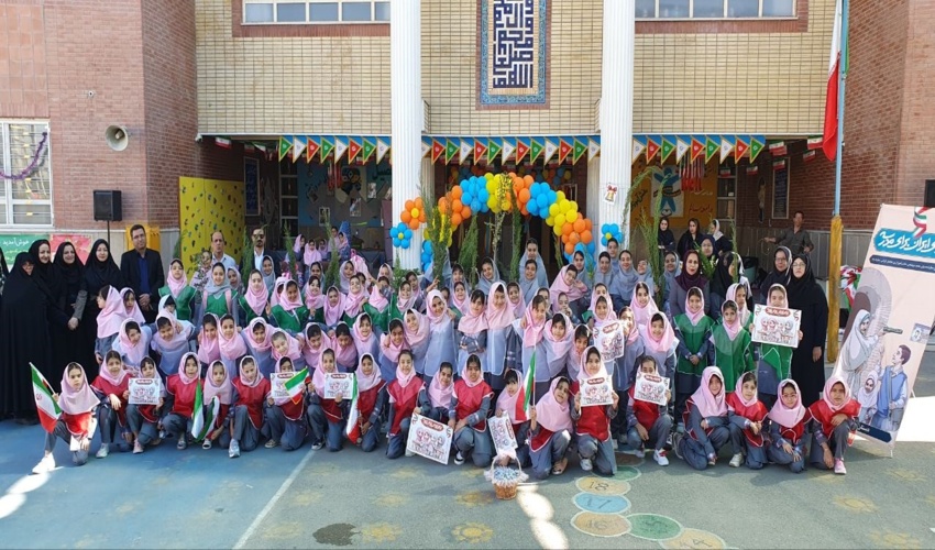 فارس/ نواخته شدن زنگ سبز طبیعت درآموزشگاه دخترانه ابوقداره شیراز