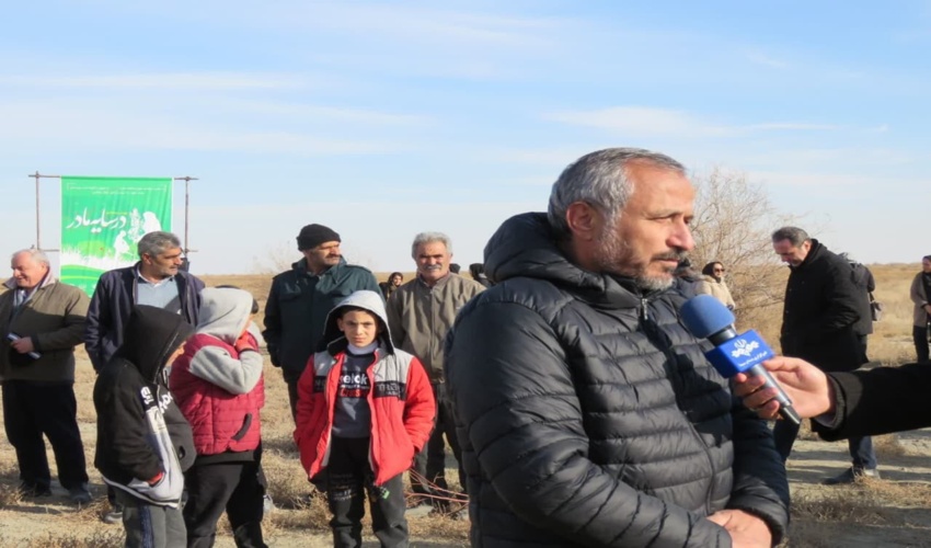 مردم آذربایجان غربی نهال عشق و محبت کاشتند/کشت بیست میلیون نهال تاپایان امسال