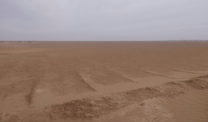 عملیات اجرایی مقابله با گرد و غبار در منطقه سراجه قم از پاییز امسال آغاز می شود